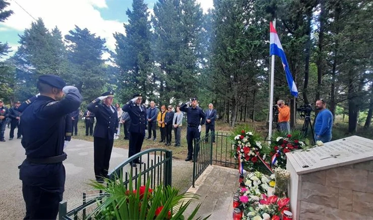 Odana počast stradalim braniteljima