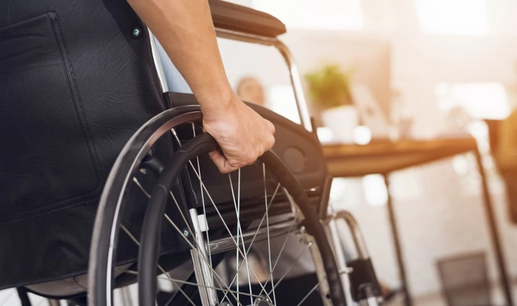 Osoba s invaliditetom