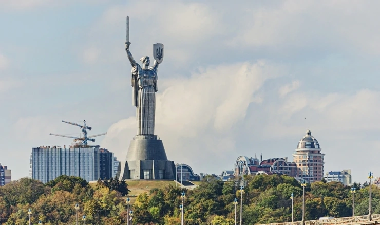 Spomenik Domovini, Kijev