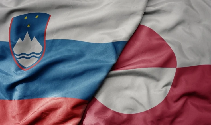 Zastave Slovenije i Grenlanda