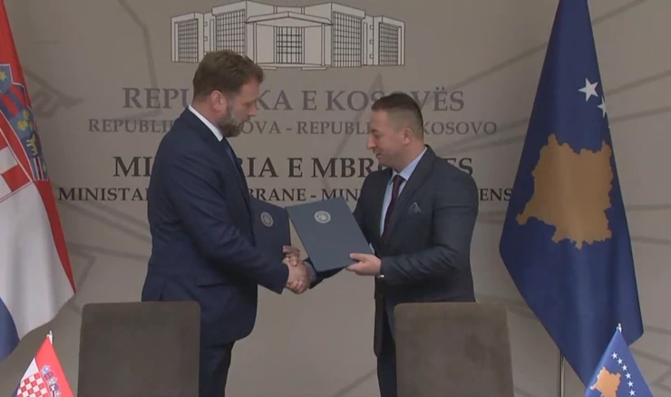 Banožić na Kosovu potpisao memorandum o suradnji