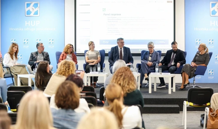 Konferencija HUP-a "Tko će skrbiti za naše starije"