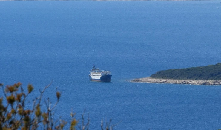 Nasukani brod u Raškom zaljevu