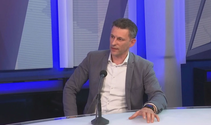 Predsjednik Mosta Božo Petrov