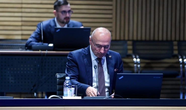 Gordan Grlić Radman