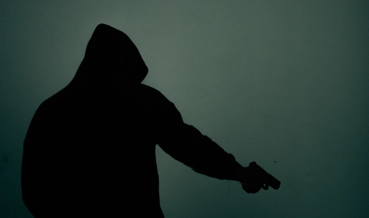 Maskirani razbojnik opljačkao kladionicu