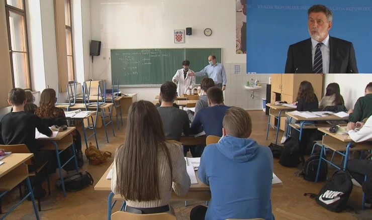 Ministar Fuchs o epidemiološkim mjerama u školama