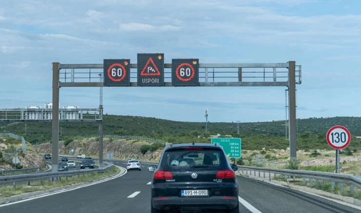 U priobalju jaka bura