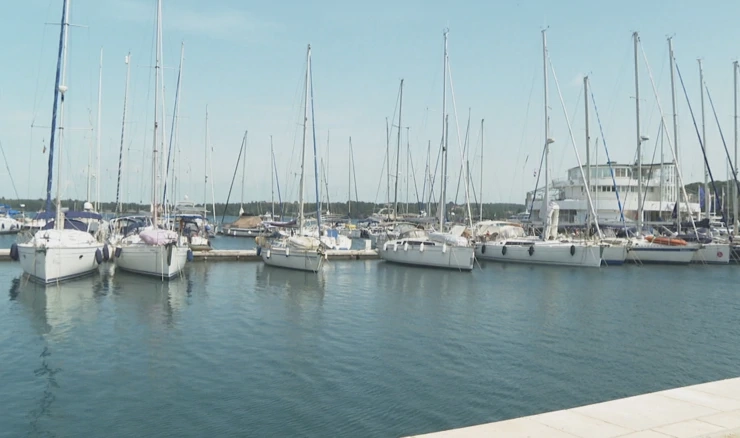 Uređenje rive u Puli