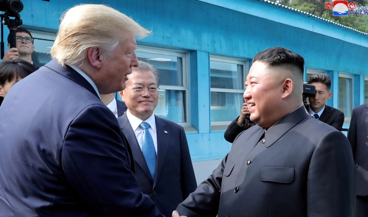 Donald Trump i Kim Jong Un, arhivska fotografija iz 2019. godine