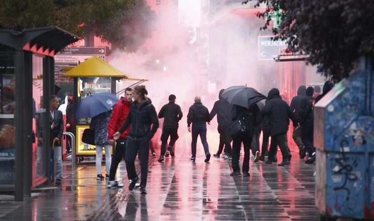 U Beogradu se policija sukobila s huliganima