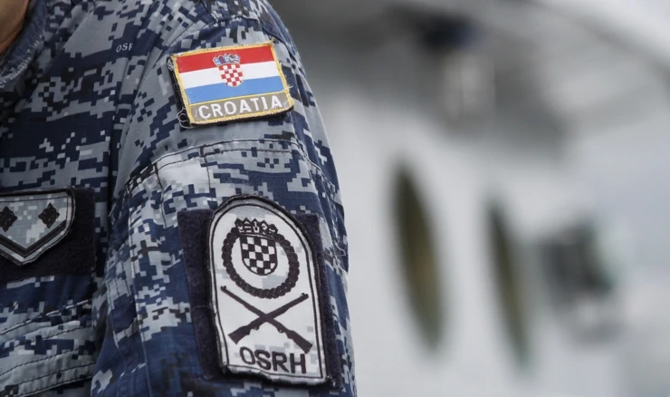 Na današnji dan JNA napustila ratnu luku Loru, koju je preuzela Hrvatska vojska