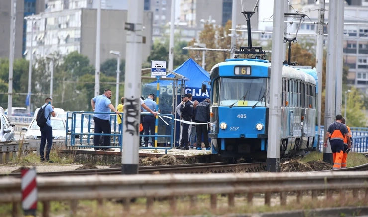 Mrtvac u tramvaju