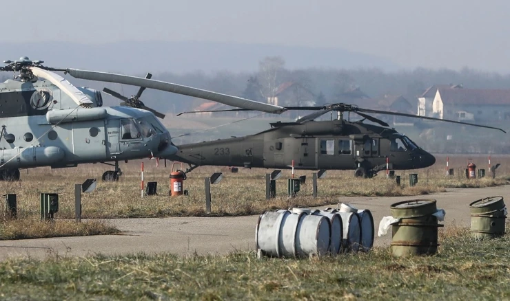 helikopter "Black Hawk"