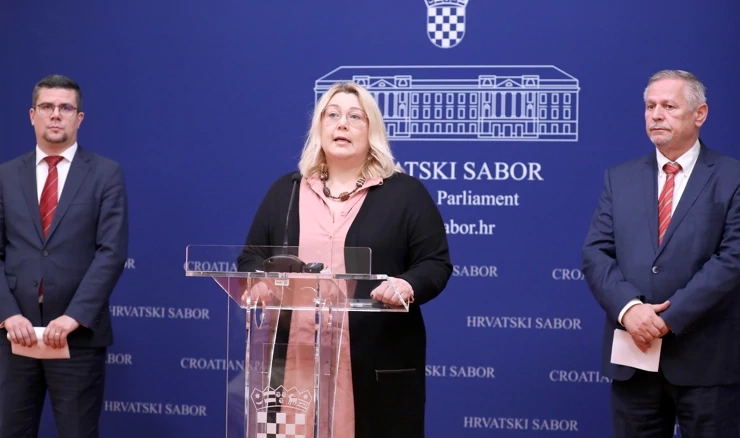 Socijaldemokrati: Premijer ne odgovara na pitanja koja postavljamo u ime građana