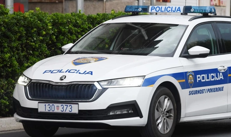 Policija
