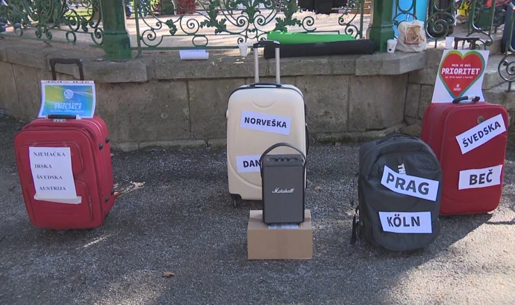 Akcija "Reci mi da ostanem"