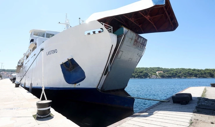 Trajekt Lastovo