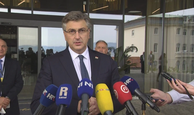 Plenković nakon savjetovanja hrvatskih ekonomista o uhićenju Žalac i ostalim aktualnim temama