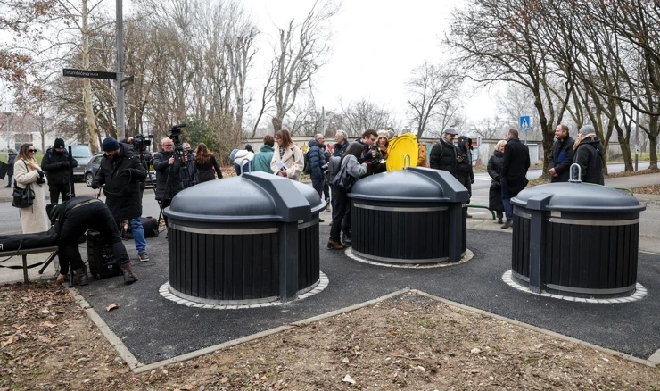 Polupodzemni spremnici u Zagrebu