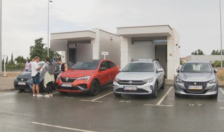 Cijena rent-a-cara u Dubrovniku narasla za oko 40%