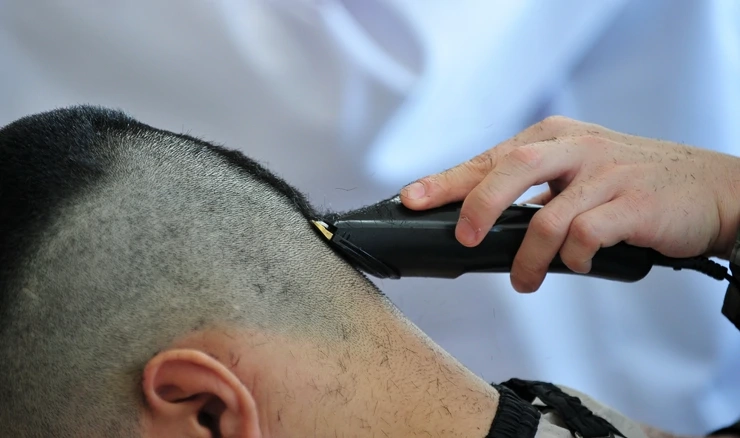 Austrijski Ustavni sud ukinuo pravilo o kratkoj kosi za vojnike