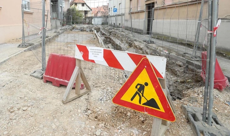 Zaustavljeni radovi u Karlovcu