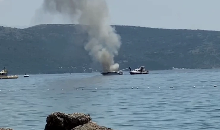 Gašenje zapaljenog glisera