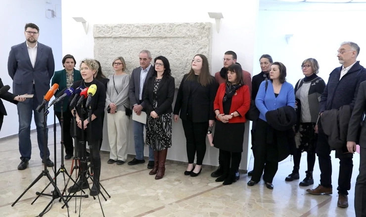 Predstavnici lijeve oporbe napustili su sjednicu o porastu broja transrodne djece i mladih ljudi u Hrvatskoj