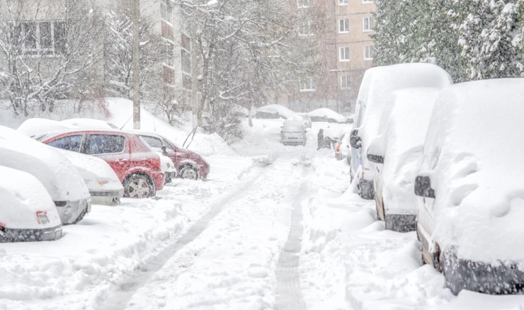 Snježne oluje prekinule opskrbu električnom energijom
