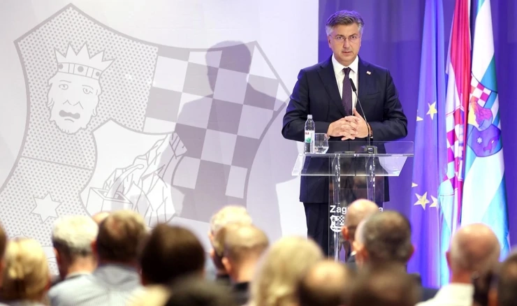 Plenković: Vlada podržava Zagrebačku županiju u brojnim projektima