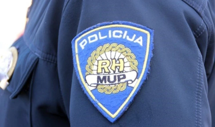 Policija