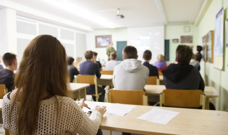 Program uključuje povećan broj sati hrvatskog jezika, matematike i tjelesne i zdravstvene kulture