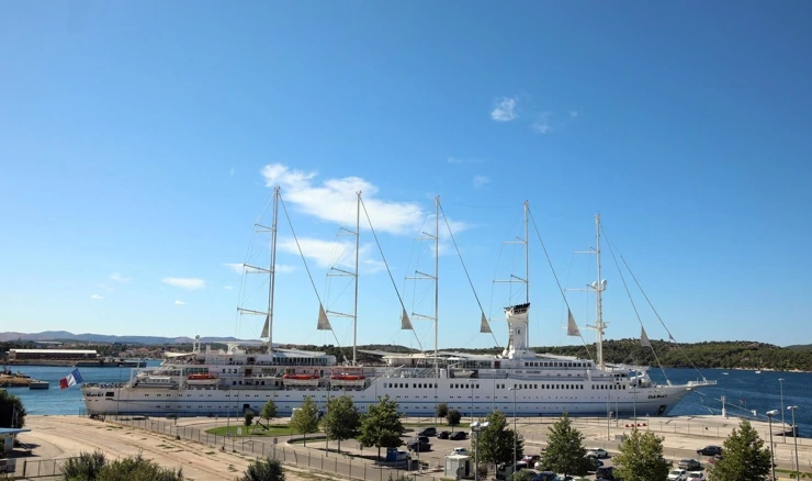 Club Med 2