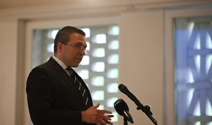 Tomislav Sokol