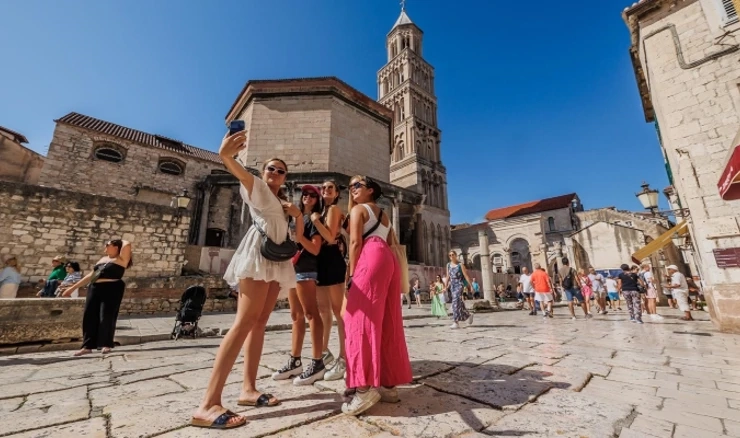 Turisti u Splitu