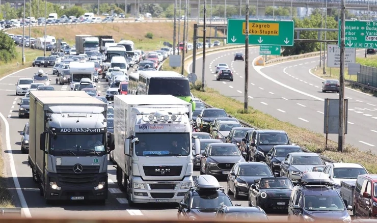 Gužve na Lučkom/Arhivska fotografija