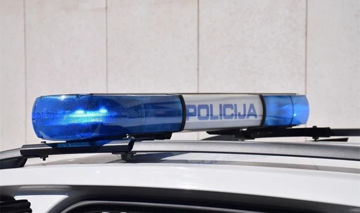 policija