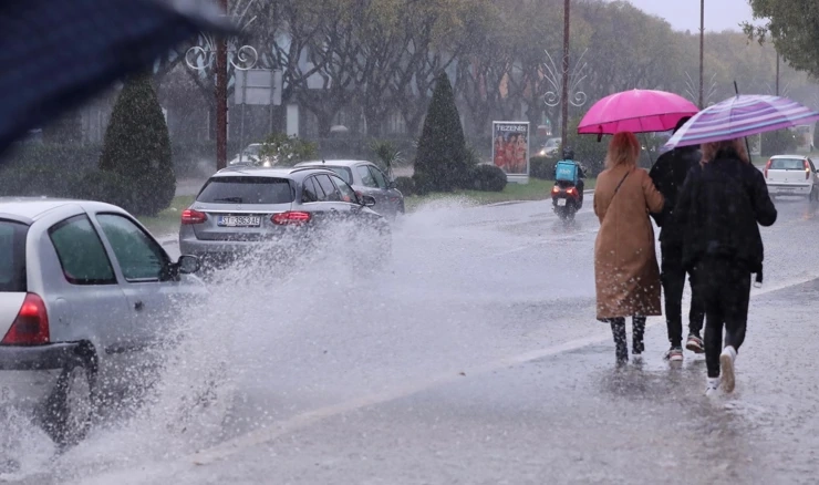 U Splitu pala obilna kiša