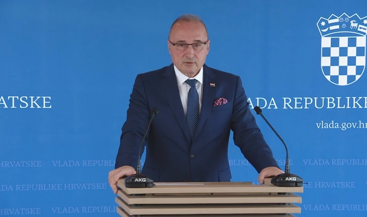 Ministar Gordan Grlić Radman na konferenciji za novinare 