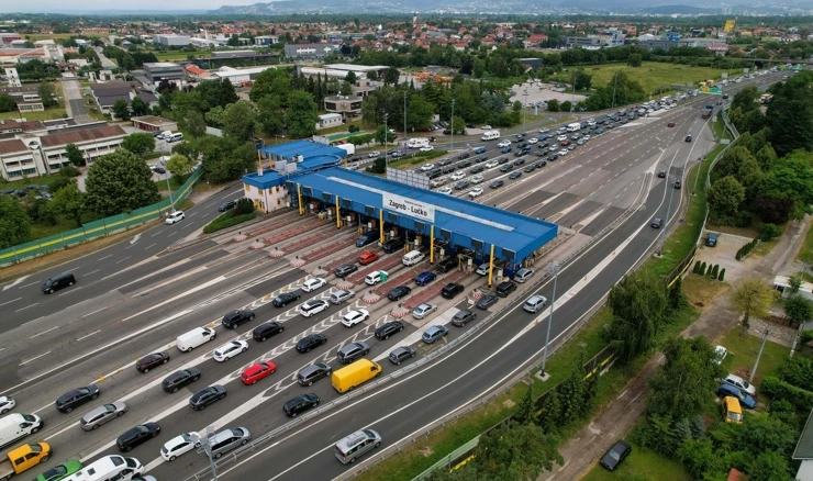 Promet na autocestama porastao 9 posto 