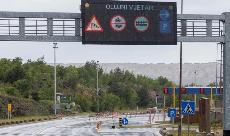 HAK: Vjetar stvara teškoće u cestovnom i pomorskom prometu, arhiva