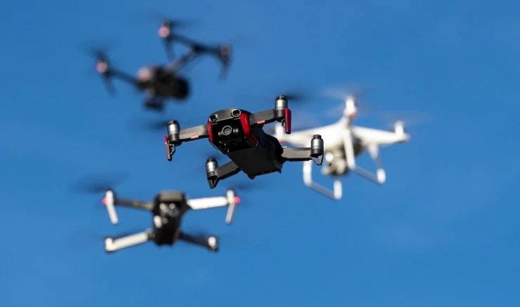 Dronovi u zraku 