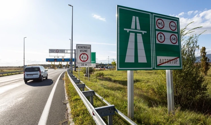 Naplatne kućice na autocesti
