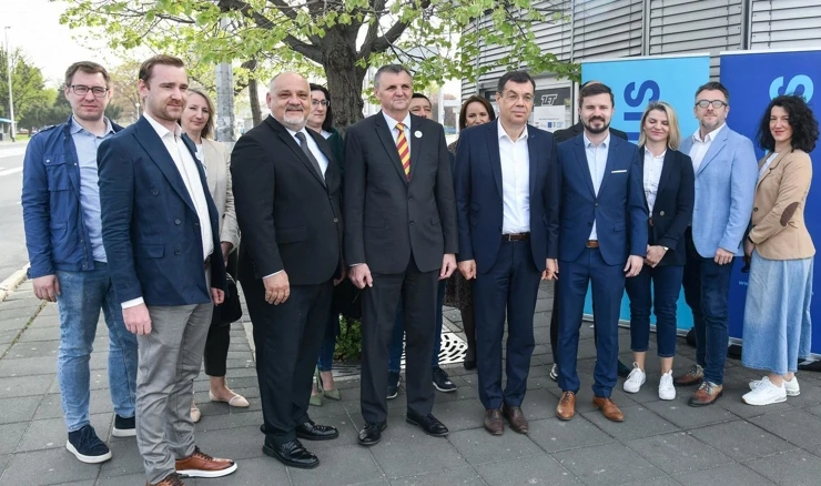 Predstavnici Fokusa i Republike