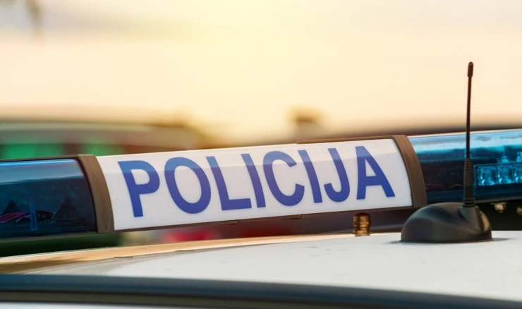 Policija