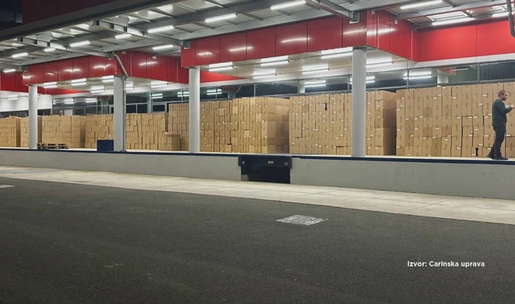 Velika zapljena cigareta