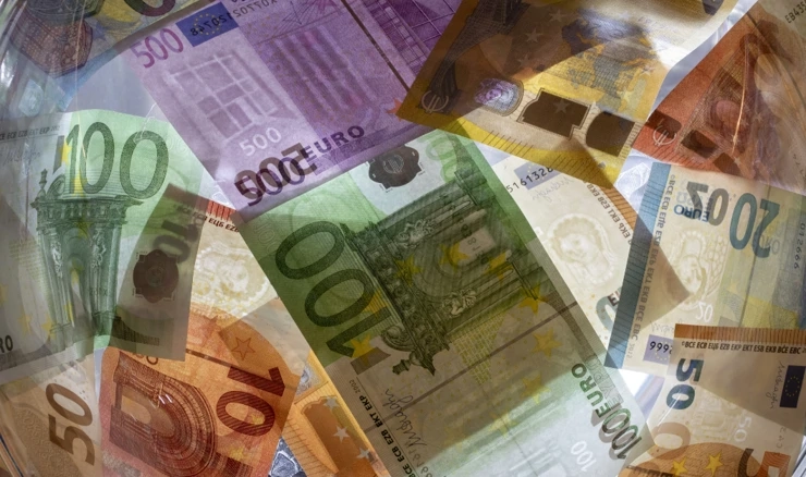 Ilustracija, Povlačenje sredstava iz EU fondova