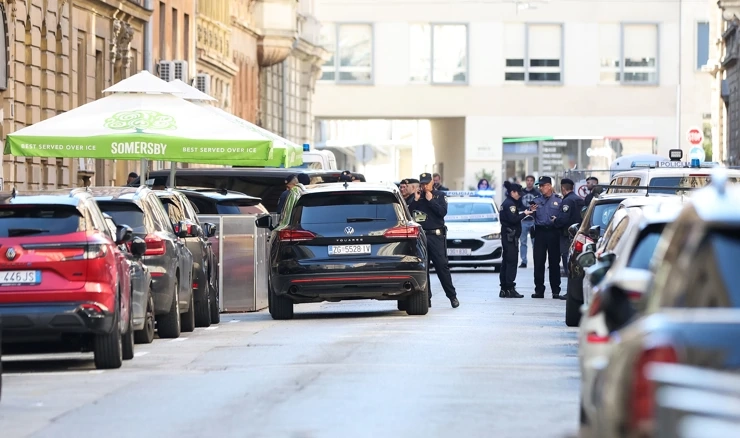 Policija uočila ukradeno vozilo, pri uhićenju ozlijeđen policajac