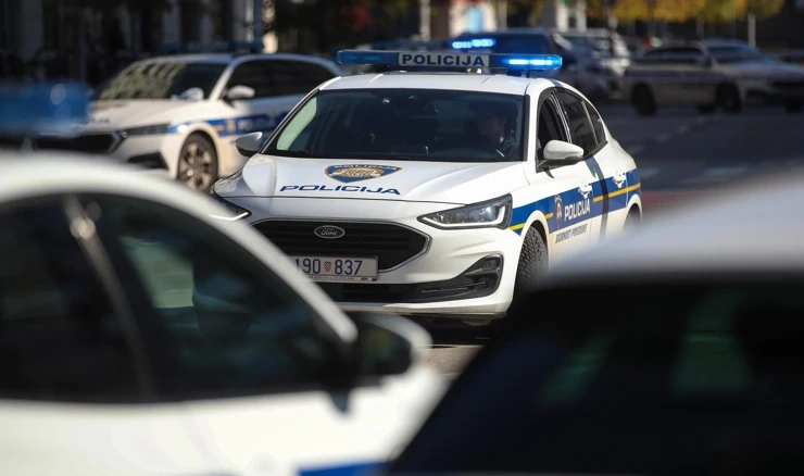 Policija